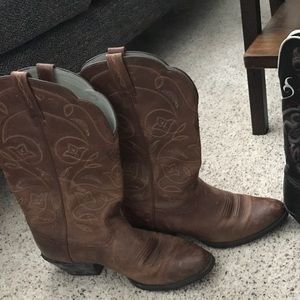 ARIAT Womens cowboy boots